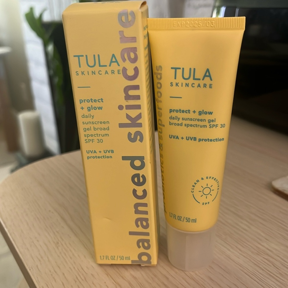 NIB Protect + Glow Daily Sunscreen Gel Broad Spectrum SPF 30